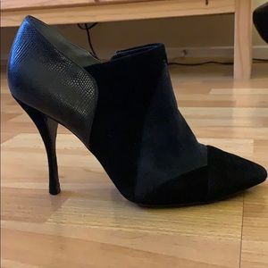Tory Burch Suede heeled Booties